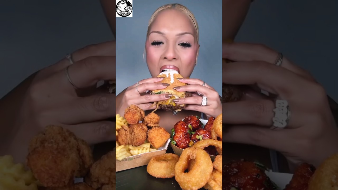 🍔🔥 Amber Review Shake Shack Burgers, Onion Rings, Nuggets 🍗#shorts #asmr #mukbang #trending