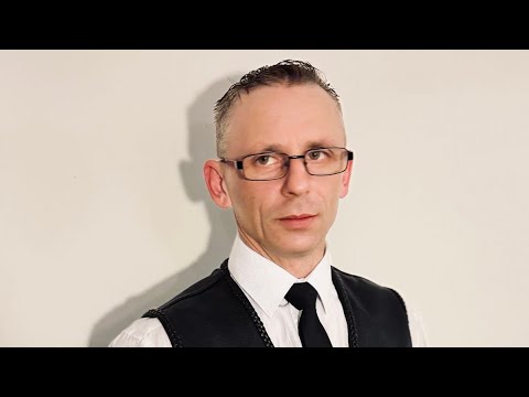 Īstais Mãrtiņš-Puķes ciet veras gurdas/Helmuts Feldmanis/M.Čaklais/un Mārtiņš