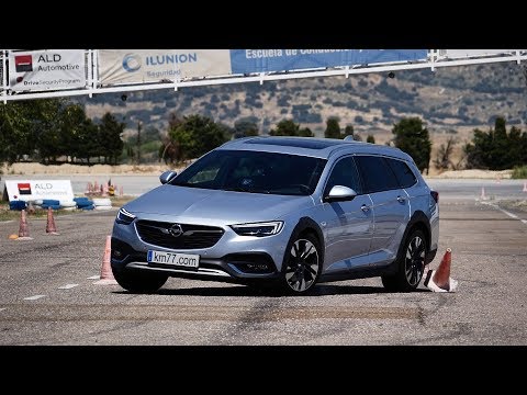 Opel Insignia Country Tourer 2018 – Maniobra de esquiva (moose test) y eslalon | km77.com