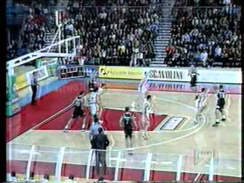 Virtus Kinder vs Scavolini Pesaro (1997-98) Highlights