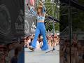IS SHE THE BEST ENTERTAINER IN COUNTRY MUSIC? Lainey Wilson live! #shorts #fyp #youtubeshorts