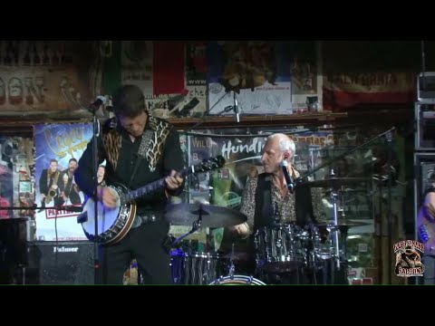 Cagey Strings 2020-07 im Rattlesnake - My Toot Toot