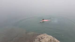 preview picture of video 'Avusor buzul gölünde yüzme keyfi'
