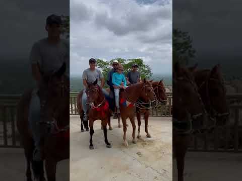 Cavalgada para a Ladeira da Pedra Cortada em Parambu / CE