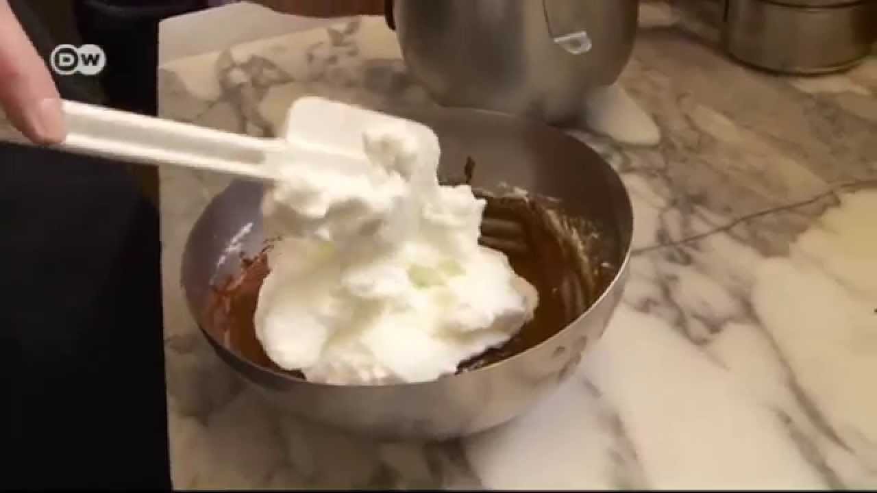 A Classic Dessert: Mousse au Chocolat | Euromaxx