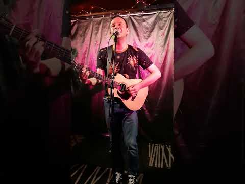 Bérczesi Róbert Hunnia Nagyszombat : Nélkülem /akusztik 2023./