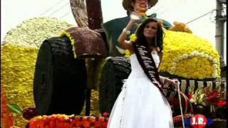 preview picture of video 'Ambato desfile frutas y flores.mov'