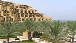 preview picture of video 'Ras Al Khaimah Hilton Beach Resort und Spa Pool Strand Luxushotel Strandhotel'