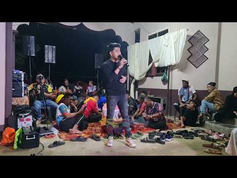 Irfan Mutiara Biru Cover Lagu Keney Ko Demo Tunai Permintaan Peminat2 Di Majlis Aini & Syafek