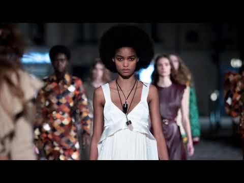 Chloé Fall Winter 2021 Fashion Show