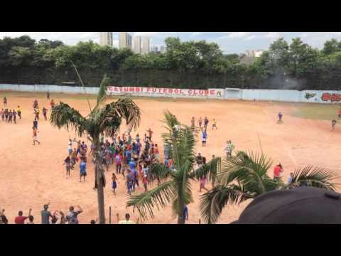 Garotos são remo campeao