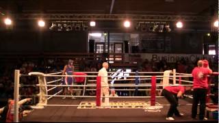preview picture of video 'Boksgala, 10 juni 2012 Landsmeer, Remy de Haas versus Terence Rijsenbrij'