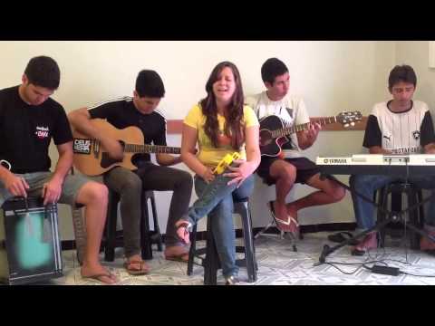 Ele me ama ( How He loves us ) Jesus Culture - Ivy Brito