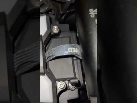 Sherman L, Lynx And More, Battery Charge Access Port