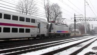 preview picture of video 'Metro-North/NJ Transit Train No. 3137 Last Medowlands Direct Service at East Norwalk Station'