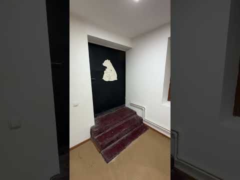 Продаётся коммерческое полуподвальное помещение 300 м²