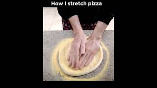 Download lagu Method 1: How to stretch pizza base #shorts mp3