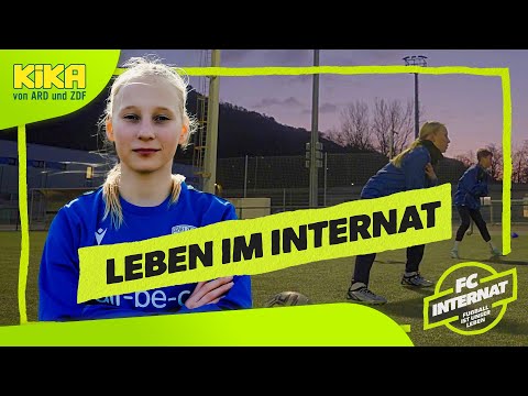 Leben im Internat (Folge 1) | FC Internat - Fußball ist unser Leben | Mehr auf KiKA.de