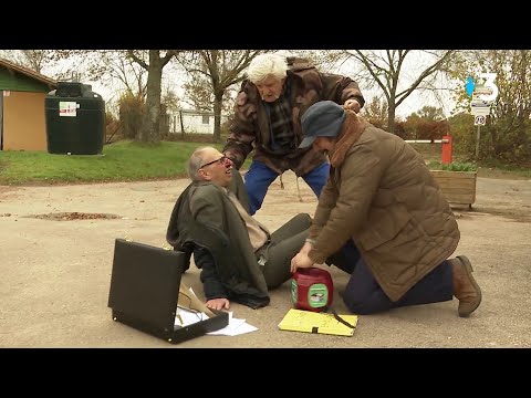 Plus belle l'eau de vie - Ep 13 : La brindillette - Groland - CANAL+