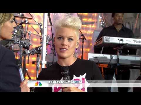 P!nk (Pink) Today Show /18/8/2012) So What, Interview, Blow Me (One Last Kiss)