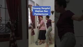 Download lagu Joget Dangdut | Benang Biru (Tiya ft Gasentra Pajampangan)tiktok: momikeyy #dangdut #dance mp3