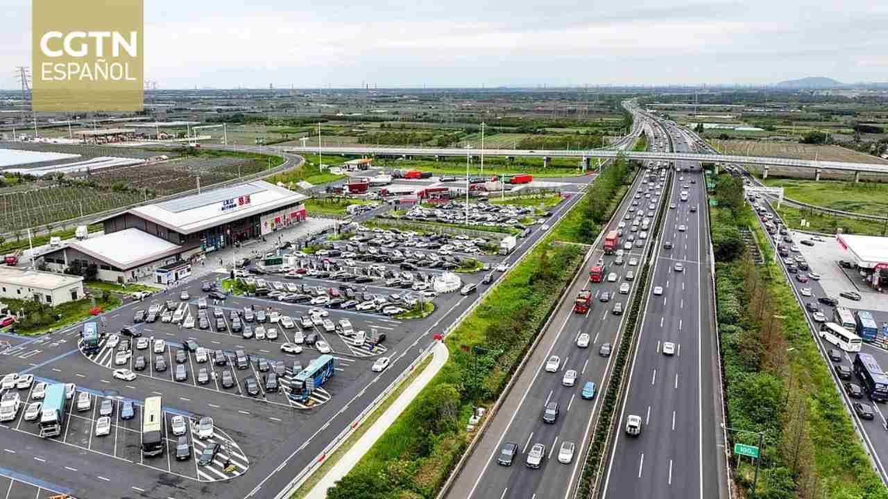 Millones de pasajeros se movilizan por China durante el feriado del Día Nacional