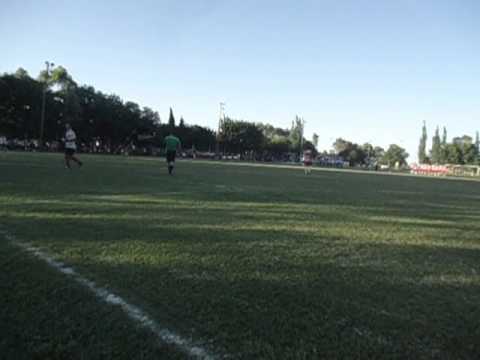 LAP:  CL´15 TERCER ASCENSO. ALUMNI 0(1)- RINGUELET 0(4).