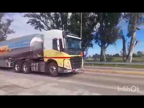 CAMIONES EN CRUCE DE RP158 Y RN19 , SAN FRANCISCO , CORDOBA , ARGENTINA , VIDEO 250 , SUSCRIBITE !!