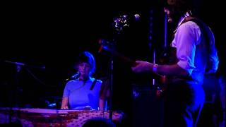 Laura Gibson &amp; Dear Reader - Feather Lungs (Paris, 18 Jan. 2012)