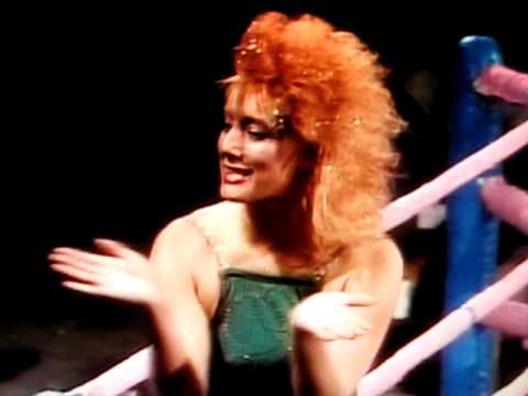 Roxy Astor vs. Hollywood