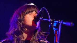 Courtney Barnett - Out Of The Woodwork (Live on KEXP)