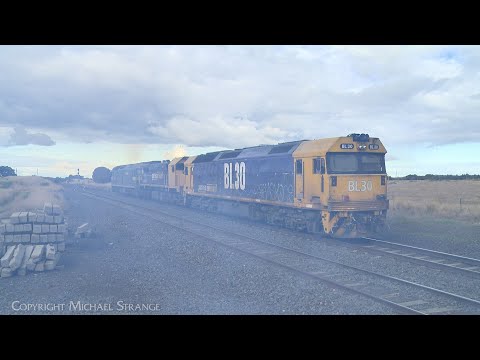 BL30 G520 X48 Diesel Locomotives Running Light (18/5/2023) - PoathTV Australian Trains & Railways