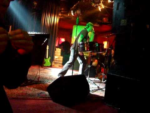 closed unruh - encore  live at der cafe glocksee on ruby tuesday 2010 / 04 / 27