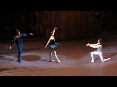 Maria Allash / Ruslan Skvortsov - Swan Lake