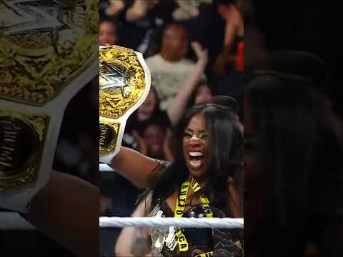 NAOMI CASHES IN AND IS YOUR NEW WOMEN'S WORLD CHAMPION 🤯💼🏆 #WWEEvolution