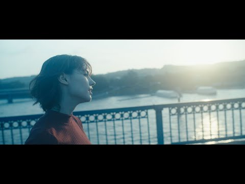 For Tracy Hyde - Girl's Searchlight (Official MV)