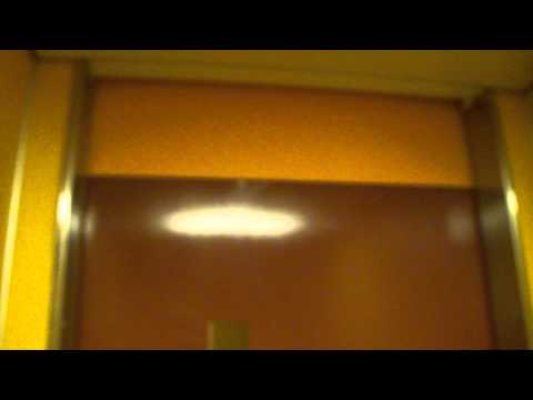 KONE Roped Hydraulic elevator @ Norralagatan 13C, Söderhamn, Sweden.