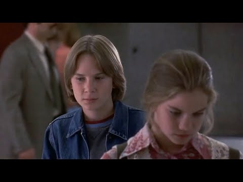 My girl 2 (1994)- Nick meets Vada (airport SCENE)