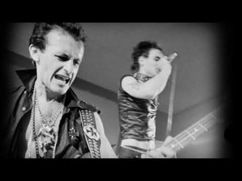 VILETONES  -  Back Door To Hell