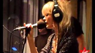 The Asteroids Galaxy Tour - Inner city blues ( live at Virgin radio)