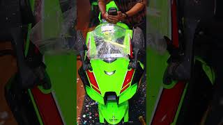 Download lagu Moment with My New Kawasaki Ninja ZX10R - Must Watch! 😲 #shorts #rrdvlogs #kawasakininjazx10r mp3