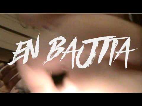 En Bajita - Low Blu