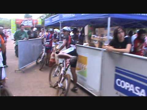 Chegada comentada pelos pilotos CIMTB 2011 ARAXÁ