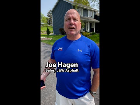 Signs Your Asphalt Driveway Needs Repair and Paving