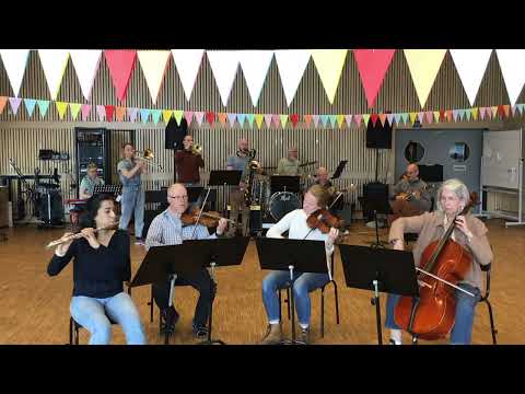 VI SPELAR FARMING - Vinnare av låttextskrivartävling på Klockargårdskolan åk 2-3