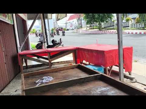 BERBUNTUT PANJANG, PEDAGANG BUAH SALING LAPOR