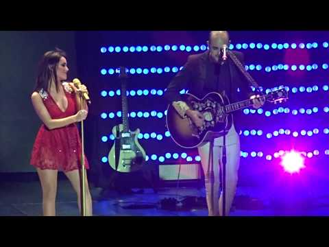 Lali y Abel Pintos : oncemil