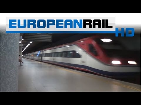 Comboios de Portugal Alfa Pendular 4000 EMU 4003 passes Espinho Station