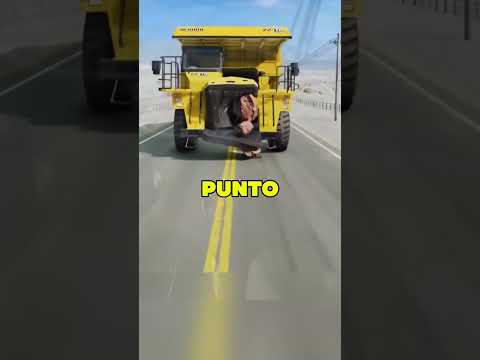 No hay que meterse con estos camiones GIGANTESCOS #coches