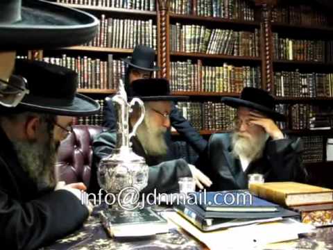Toldos Aharon Rebbe Visits Vien Rebbe - Kislev 5772